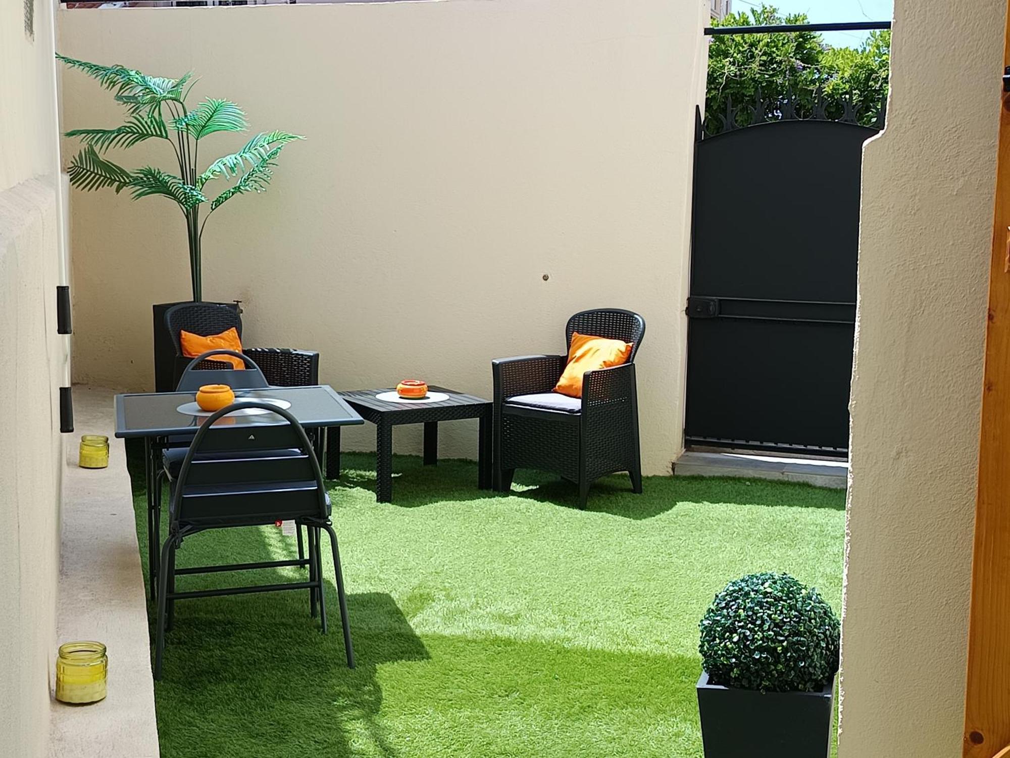Coquet 2 Pieces Entierement Renove Et Climatise Apartment Cannes
